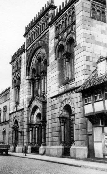 Braunschweig, Germany, The synagogue and community center